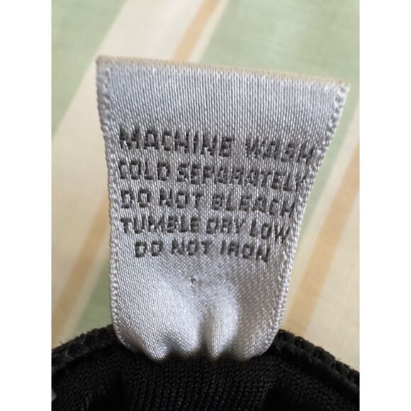 Chico's black wide leg travelers pants - size 2 short - Picture 5 of 5